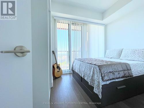 2118 - 30 Shore Breeze Drive, Toronto, ON - Indoor Photo Showing Bedroom