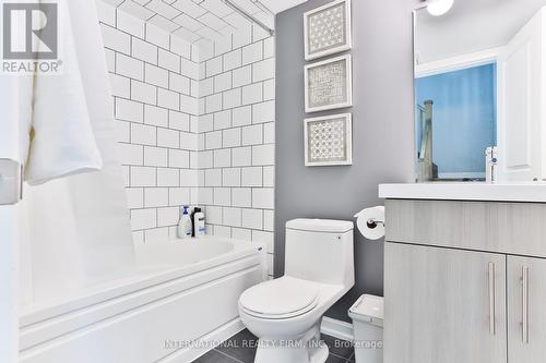 13 Caroline Carpenter Grove, Toronto, ON - Indoor Photo Showing Bathroom