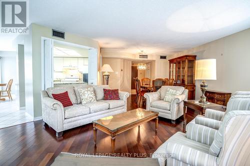 211 - 45 Kingsbridge Garden Circle, Mississauga, ON - Indoor Photo Showing Living Room