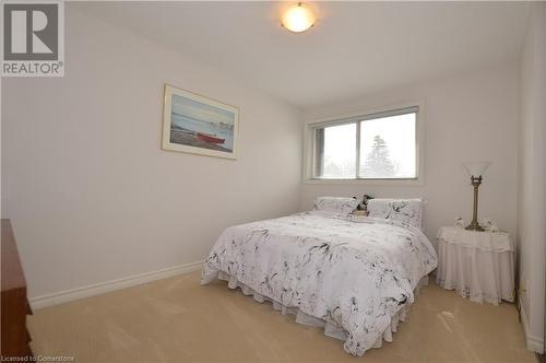 1564 Kerns Road Unit# 1, Burlington, ON - Indoor Photo Showing Bedroom