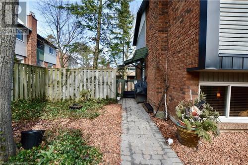 1564 Kerns Road Unit# 1, Burlington, ON - Outdoor