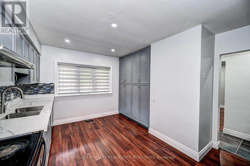 234 Erb Street E, Waterloo, ON - Indoor Photo Showing Kitchen