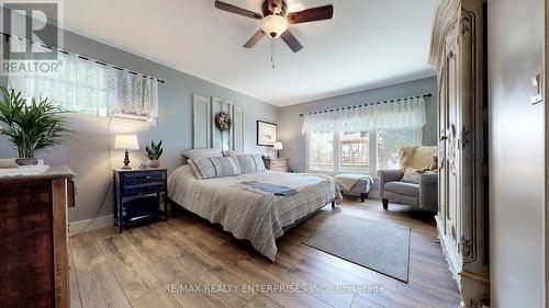 62 Jasper Drive, Kawartha Lakes, ON - Indoor Photo Showing Bedroom