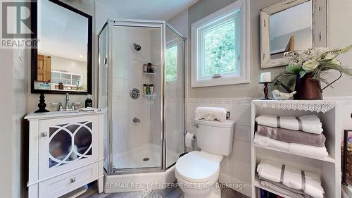 62 Jasper Drive, Kawartha Lakes, ON - Indoor Photo Showing Bathroom