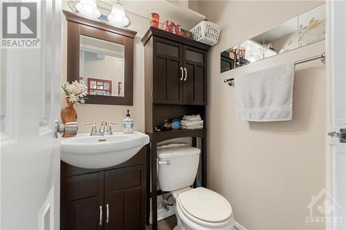 1464 Murdock Gate, Ottawa, ON - Indoor Photo Showing Bathroom