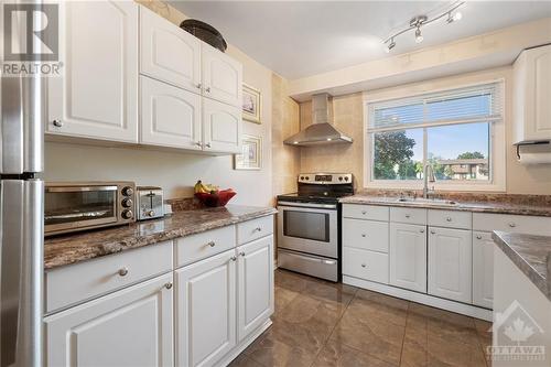 1464 Murdock Gate, Ottawa, ON - Indoor Photo Showing Kitchen