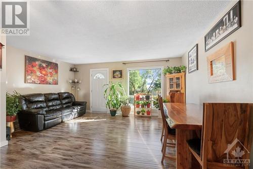 1464 Murdock Gate, Ottawa, ON - Indoor