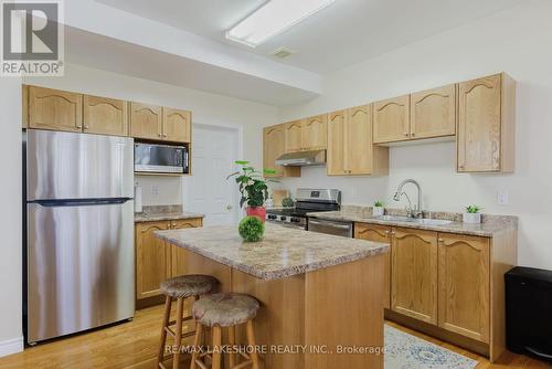 808 Prince Of Wales Drive, Cobourg, ON - Indoor Photo Showing Kitchen