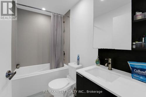 614 - 170 Sumach Street, Toronto, ON - Indoor Photo Showing Bathroom