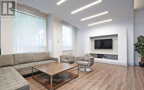 903 - 195 Bonis Avenue, Toronto, ON - Indoor Photo Showing Living Room