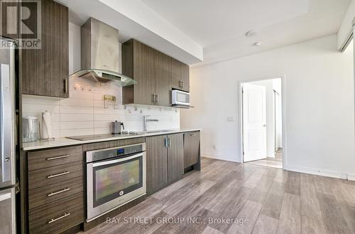 903 - 195 Bonis Avenue, Toronto, ON - Indoor Photo Showing Kitchen