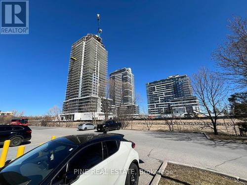 1008 - 1474 Bayly Street, Pickering, ON - Outdoor With Facade