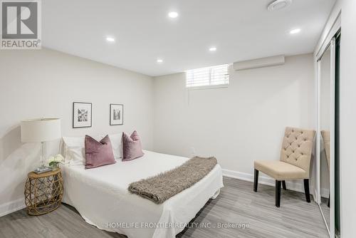 270 Yorkshire Drive, Newmarket, ON - Indoor Photo Showing Bedroom