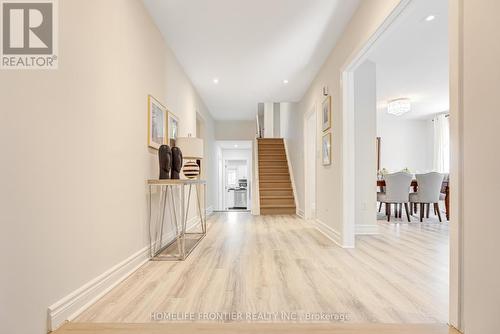 270 Yorkshire Drive, Newmarket, ON - Indoor Photo Showing Other Room