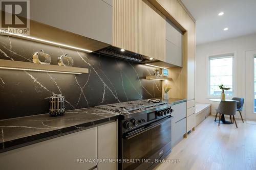 175 Steam Whistle Drive, Whitchurch-Stouffville, ON - Indoor Photo Showing Kitchen