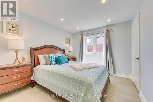 4130 Montrose Crescent, Burlington, ON - Indoor Photo Showing Bedroom