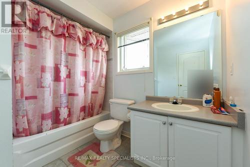 107 Seclusion Crescent, Brampton, ON - Indoor Photo Showing Bathroom