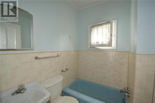 32 D'Arcy Street, Perth, ON - Indoor Photo Showing Bathroom