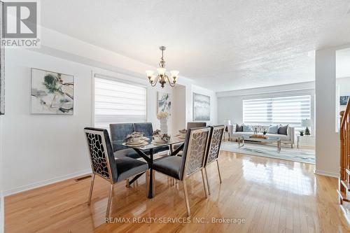 22 Roxton Crescent, Brampton, ON - Indoor Photo Showing Dining Room