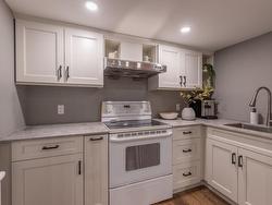 Kitchenette - 