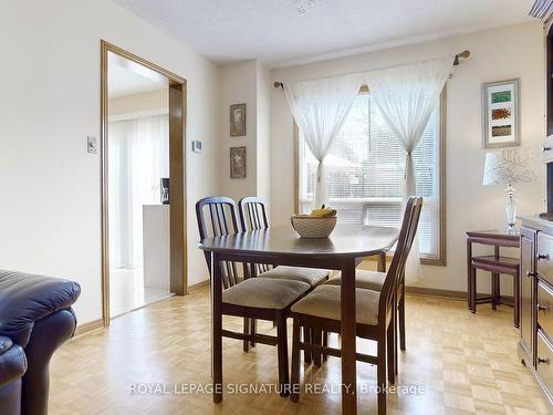 27 Richbell St, Vaughan, ON - Indoor Photo Showing Dining Room