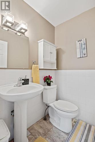 64 Parkview Heights, Quinte West, ON - Indoor Photo Showing Bathroom