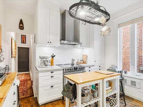 Kitchen - 1230 Rue Plessis, Montréal (Ville-Marie), QC - Indoor Photo Showing Kitchen With Upgraded Kitchen