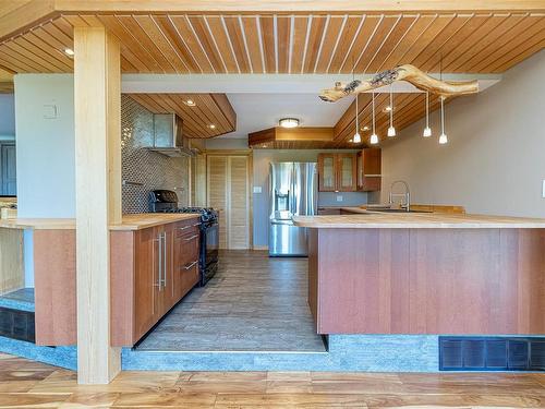 636 Butterfield Rd, Mill Bay, BC 