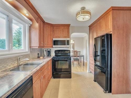 Cuisine - 1110 Rue Bel-Air, Gatineau (Gatineau), QC - Indoor Photo Showing Kitchen With Double Sink