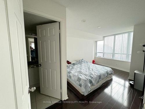 1602-18 Spring Garden Ave, Toronto, ON - Indoor Photo Showing Bedroom