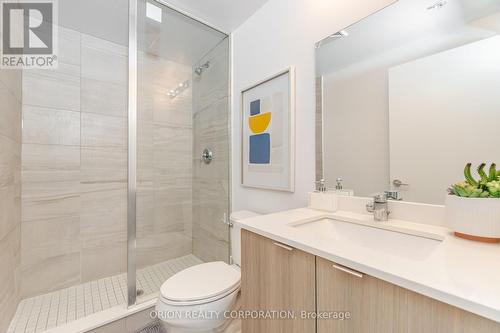 914 - 3237 Bayview Avenue, Toronto, ON - Indoor Photo Showing Bathroom