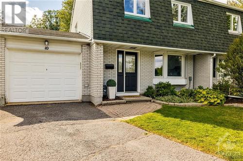 10 Lindhurst Crescent, Ottawa, ON - Outdoor