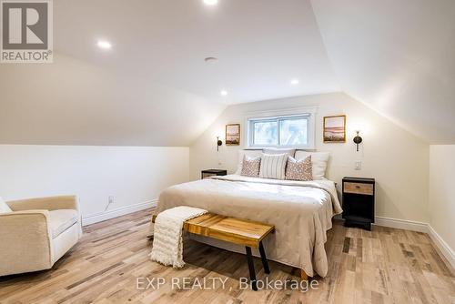 7 Lambs Lane, Clarington (Bowmanville), ON - Indoor Photo Showing Bedroom