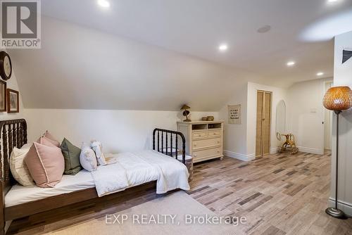 7 Lambs Lane, Clarington (Bowmanville), ON - Indoor Photo Showing Bedroom