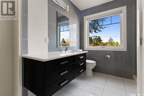 805 Boyle Street, Indian Head, SK - Indoor Photo Showing Bathroom