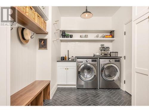 101 Diamond Way, Vernon, BC - Indoor Photo Showing Laundry Room