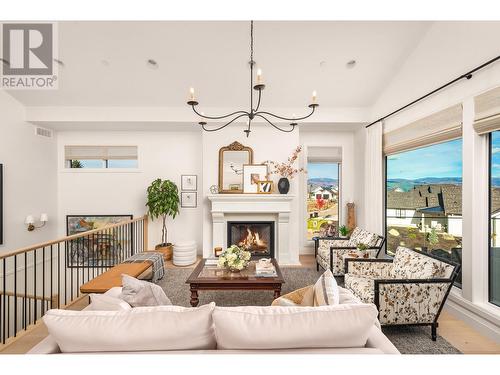 101 Diamond Way, Vernon, BC - Indoor Photo Showing Living Room With Fireplace