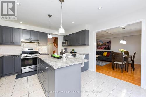 78 Pauline Crescent, Brampton, ON - Indoor Photo Showing Kitchen With Upgraded Kitchen