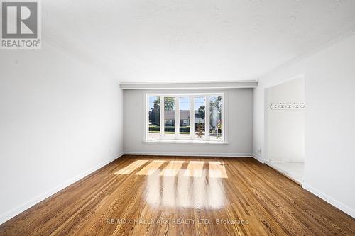 106 Falstaff Avenue, Toronto, ON - Indoor