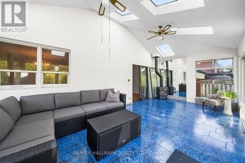 106 Falstaff Avenue, Toronto, ON - Indoor Photo Showing Living Room