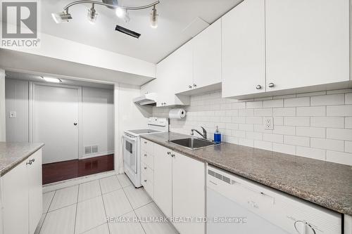 106 Falstaff Avenue, Toronto, ON - Indoor Photo Showing Kitchen