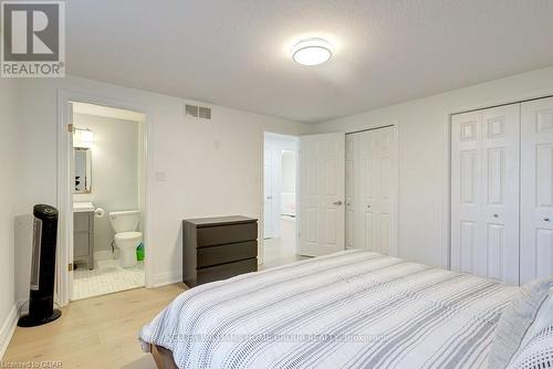 8 Hayward Crescent, Guelph, ON - Indoor Photo Showing Bedroom