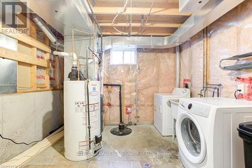 8 Hayward Crescent, Guelph, ON - Indoor Photo Showing Laundry Room