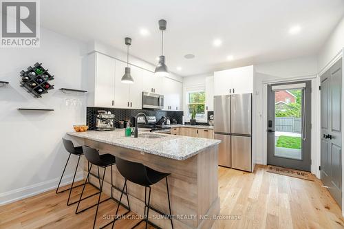 99 Francis Street, Hamilton, ON - Indoor Photo Showing Kitchen With Upgraded Kitchen