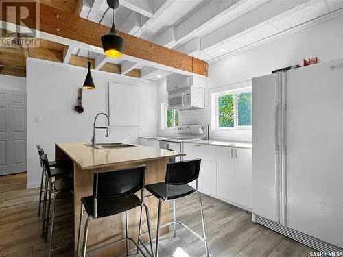 Pincherry Crescent, Cut Knife Rm No. 439, SK - Indoor Photo Showing Kitchen