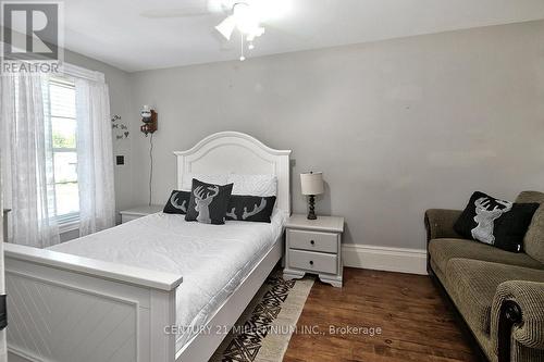 523 Hurontario Street, Collingwood, ON - Indoor Photo Showing Bedroom