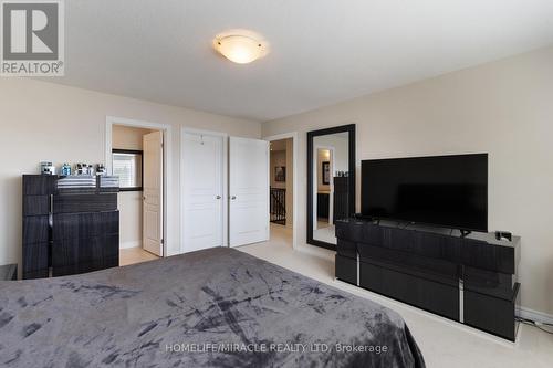 118 Painter Terrace, Hamilton, ON - Indoor Photo Showing Bedroom