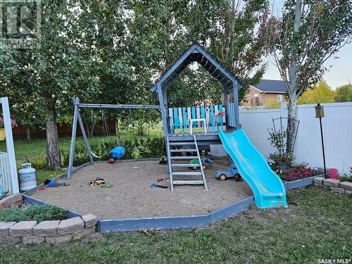 220 Fifth Street, Carnduff, SK - Outdoor