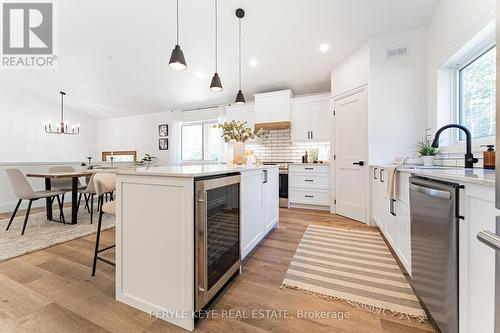 93 Summer Leigh Trail, Huntsville, ON - Indoor Photo Showing Kitchen With Upgraded Kitchen