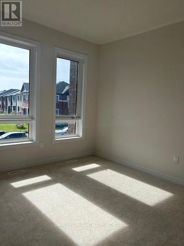 130 Mumbai Drive, Markham, ON - Indoor Photo Showing Other Room